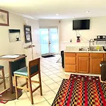 Chateau Rouge Inn