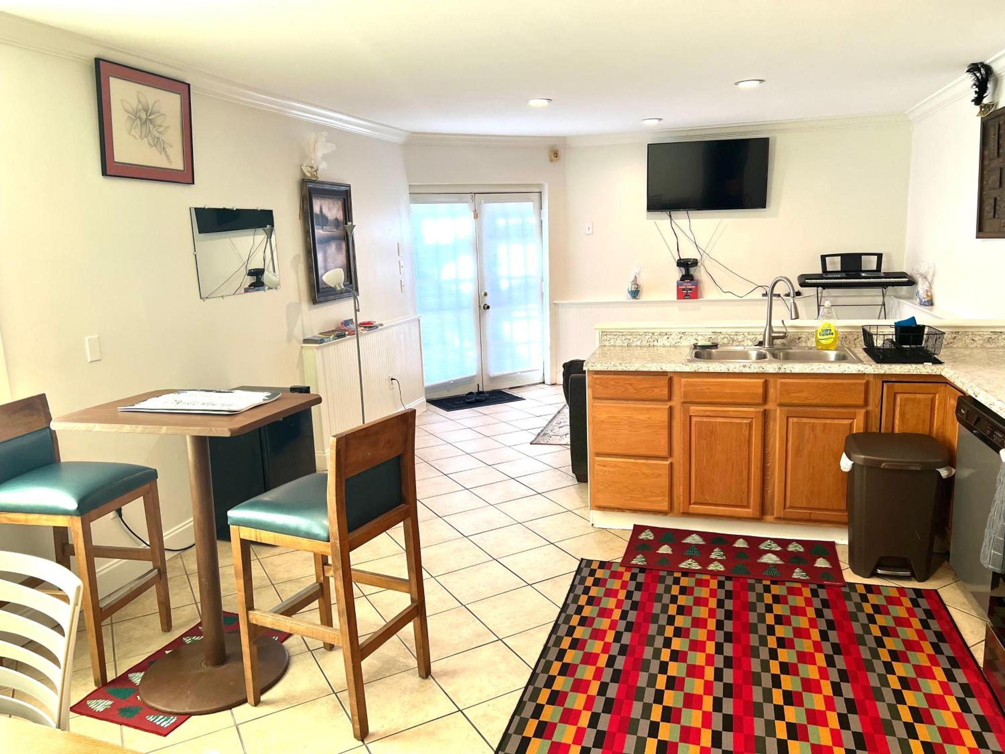 Chateau Rouge Apartment